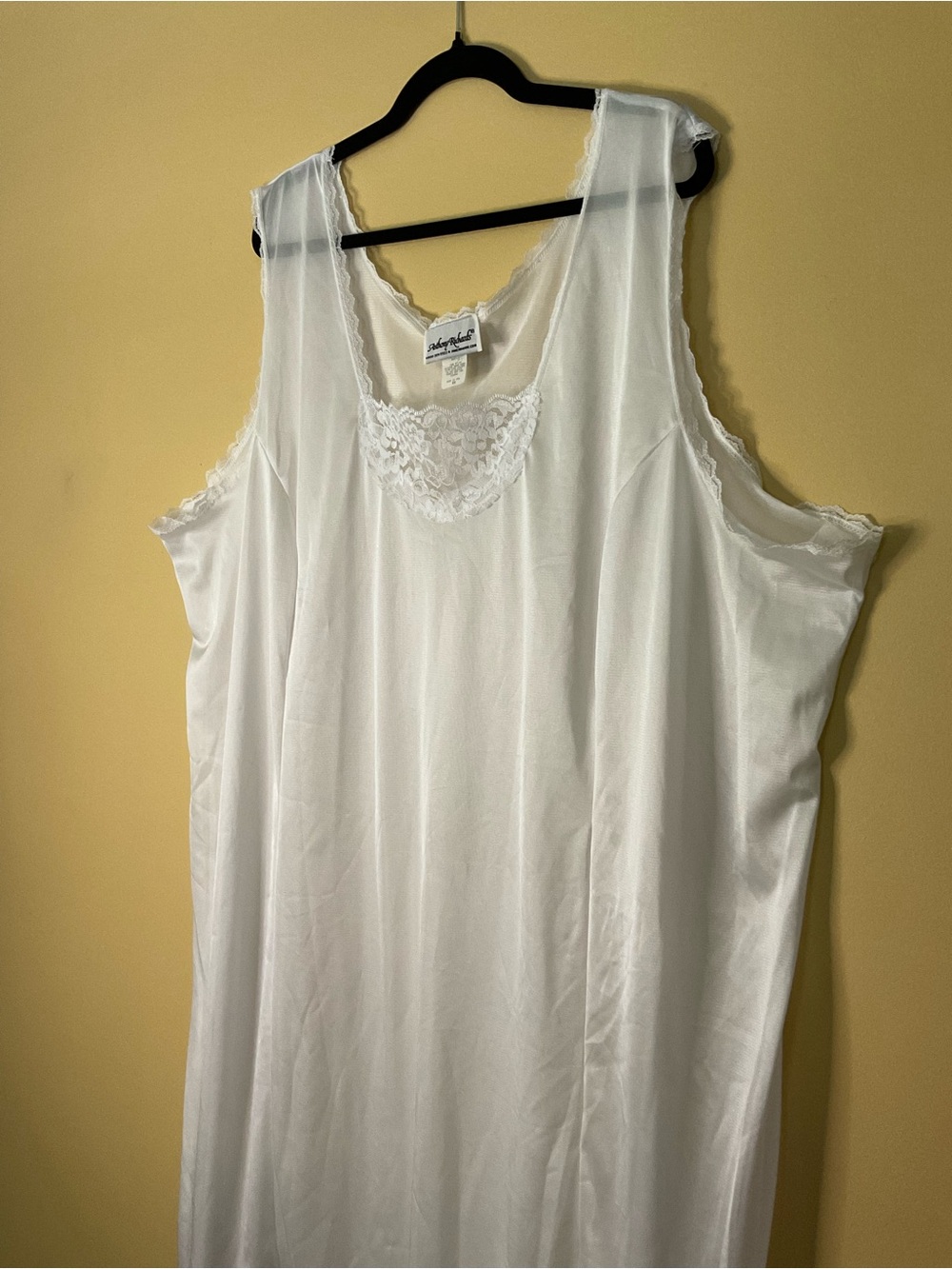 Anthony Richards Plus White Lace-Trim Slip - Picture 2 of 6